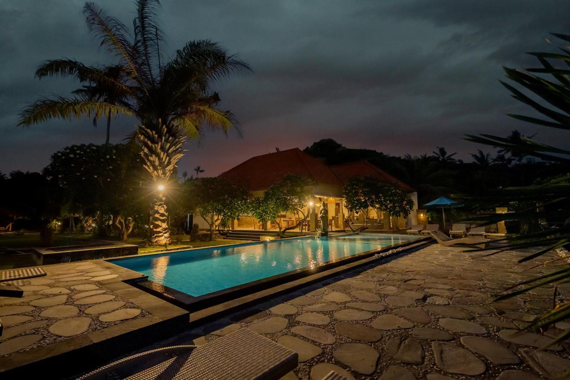 Ganesh Beach Hotel Candi Dasa  Exterior photo