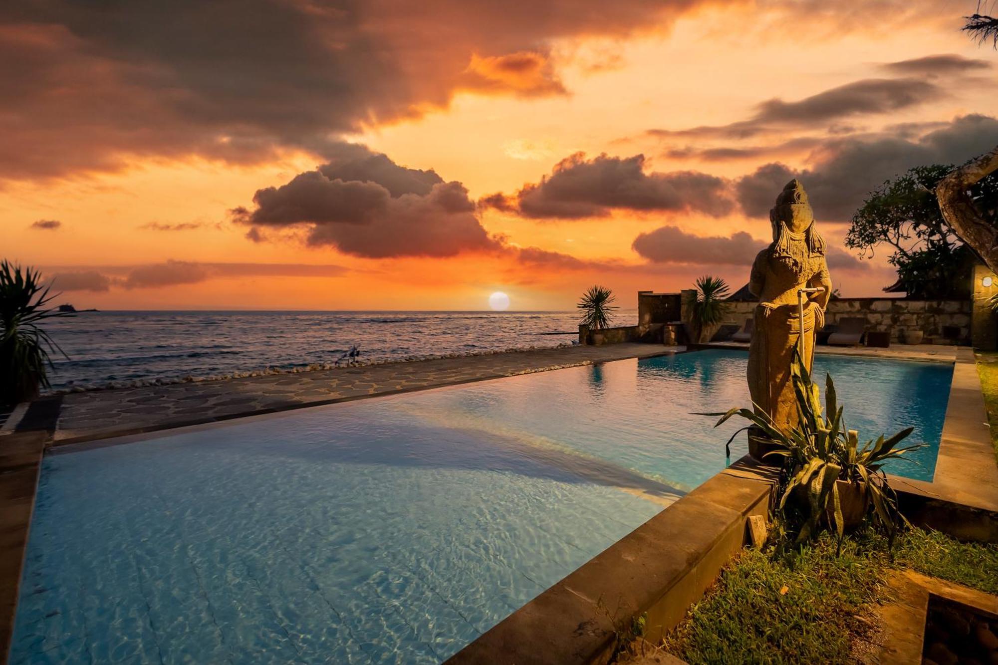 Ganesh Beach Hotel Candi Dasa  Exterior photo